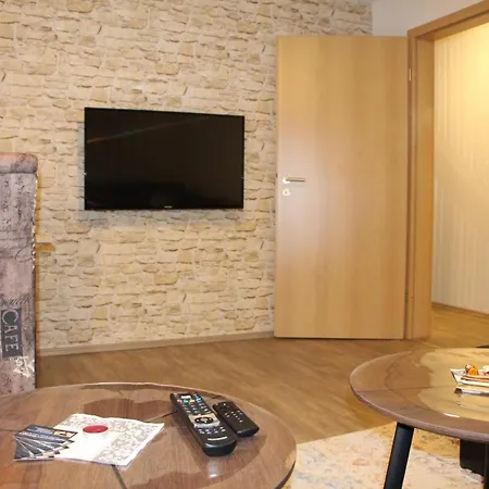Ermis Apartments Metzingen  Eksteriør billede